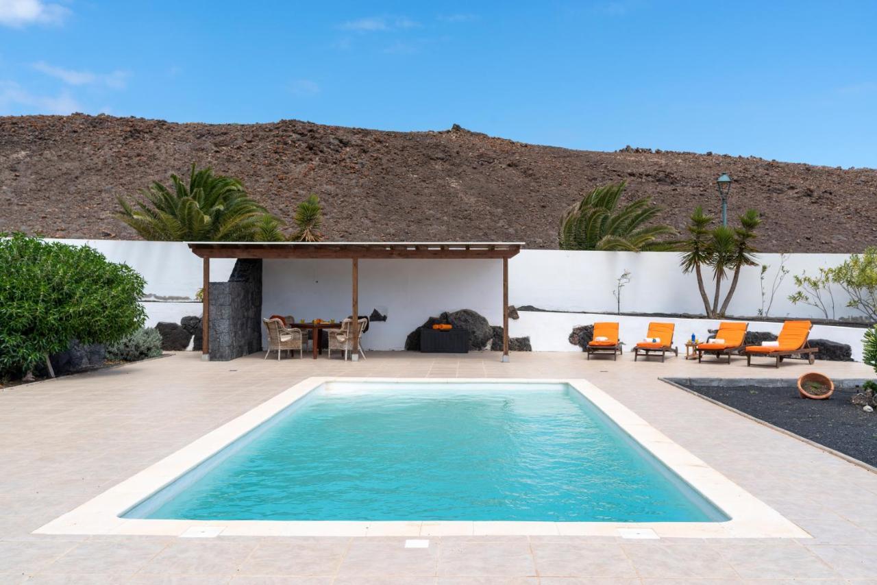 Casa Monicha Costa Teguise Exterior foto
