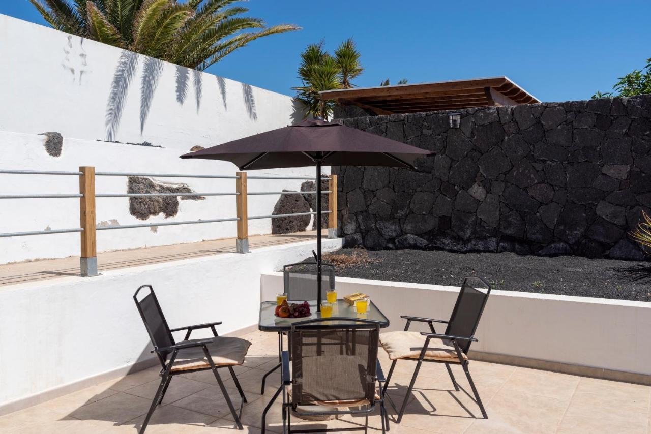 Casa Monicha Costa Teguise Exterior foto
