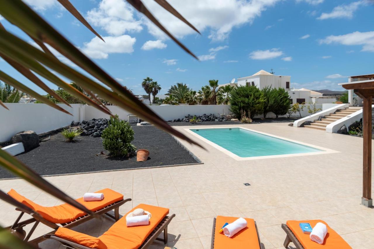 Casa Monicha Costa Teguise Exterior foto